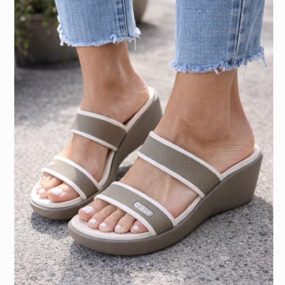 CROCS Shoes - Crocs Shima Double Strap Platform Wedge Sandals size 9
